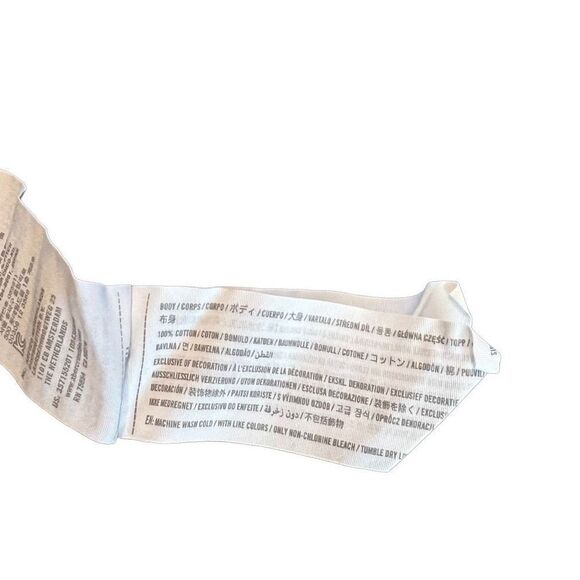 Hollister Women's T-Shirt Wild & Free
Motorcycle Decal xs Small Crop Short
Sleev - Picture 3 of 6